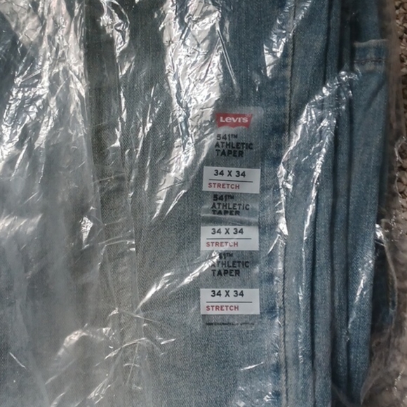 Levi's jeans - Picture 2 of 5